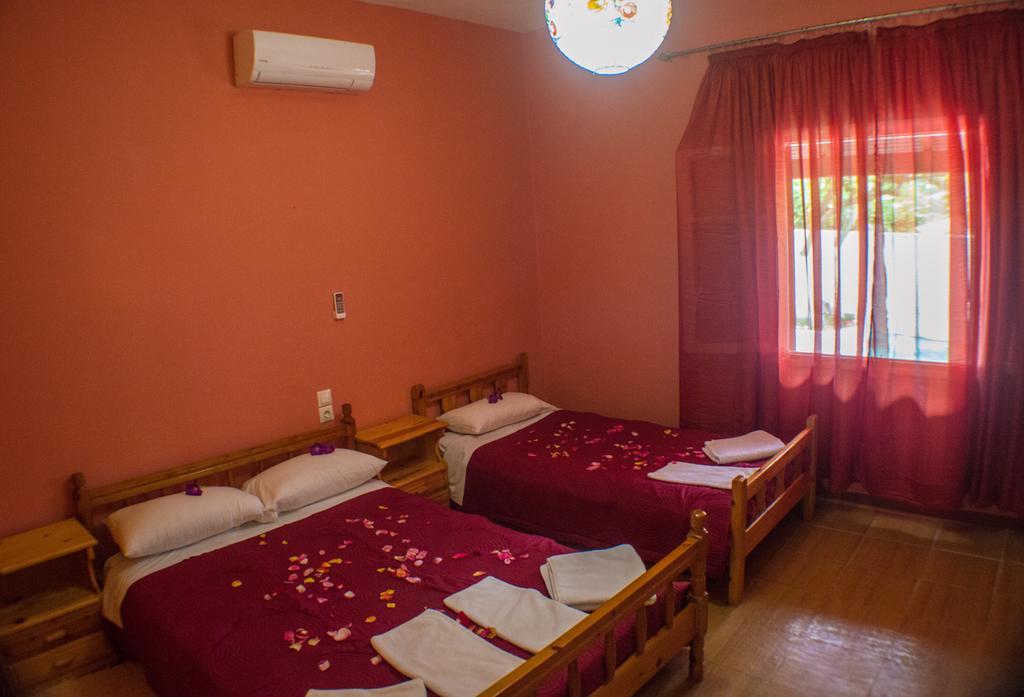 Agathi Beach House Agios Gordios  Buitenkant foto